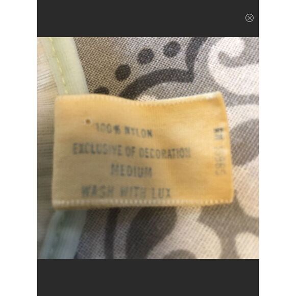 Vintage Val Mode Lingerie - Picture 10 of 12